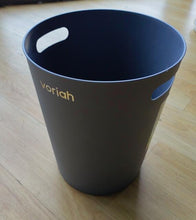 Load image into Gallery viewer, VORIAH Dustbin Trash Can with Lid 3 Liter Black, Plastic Mini Waste Bin 0.75 Gallon, Modern Lid Step Trash Can with Foot Pedal, Bathroom, Bedroom, Office, Under Desk, Soft Close
